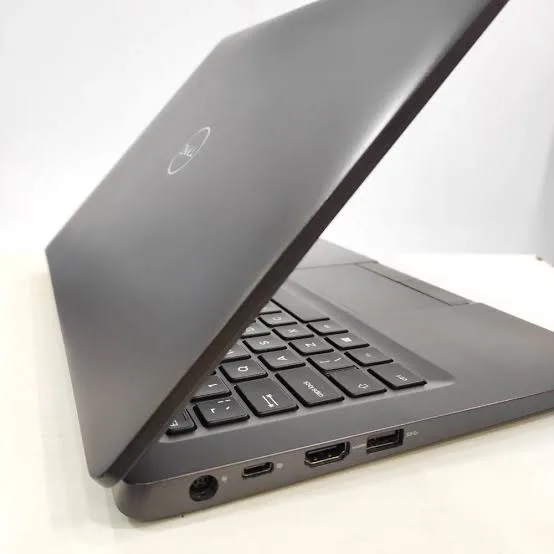 Refurbished Dell Latitude 5300, Core i7 8th Gen, 8GB RAM, 256GB SSD in Kenya