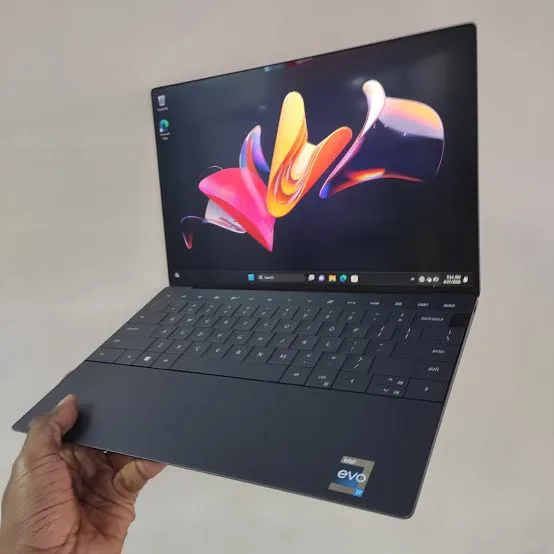 Refurbished Dell XPS 13 9320, Core i7 12th Gen, 16GB RAM, 512GB SSD in Kenya